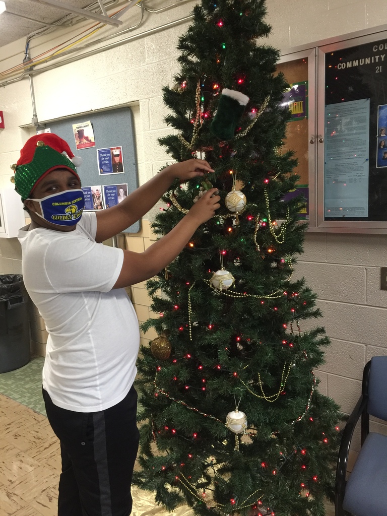 COHS students are decking the halls :)
